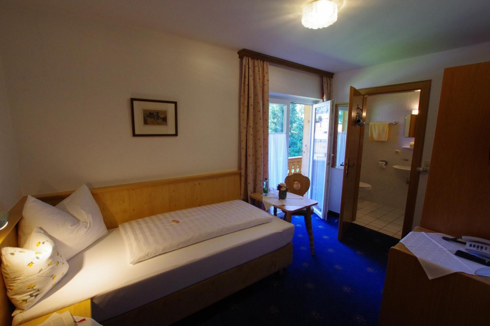 Hotel-Pension Heike Kitzbuhel Ngoại thất bức ảnh