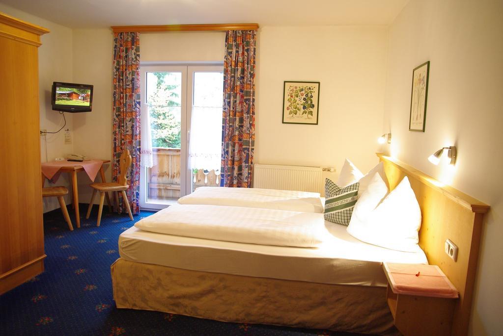 Hotel-Pension Heike Kitzbuhel Ngoại thất bức ảnh