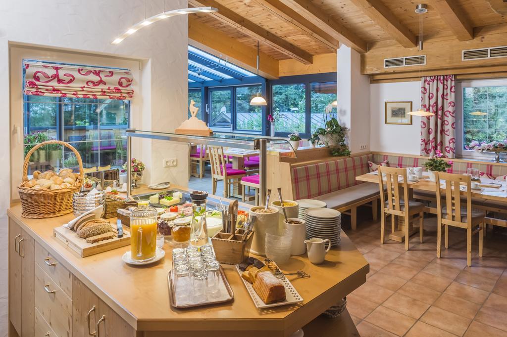 Hotel-Pension Heike Kitzbuhel Ngoại thất bức ảnh